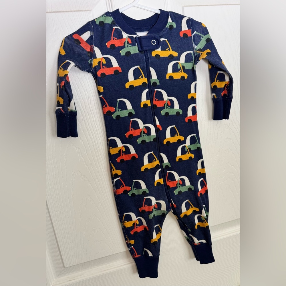 Hanna Andersson- 6-12 months, Cars print 2-Way Zip Sleeper. Gently used.